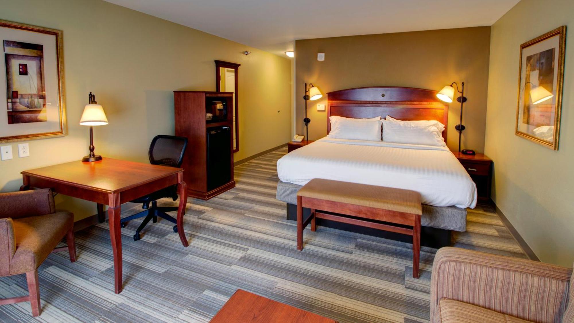 Hotel Express & Sioux City-south By Ihg 2*