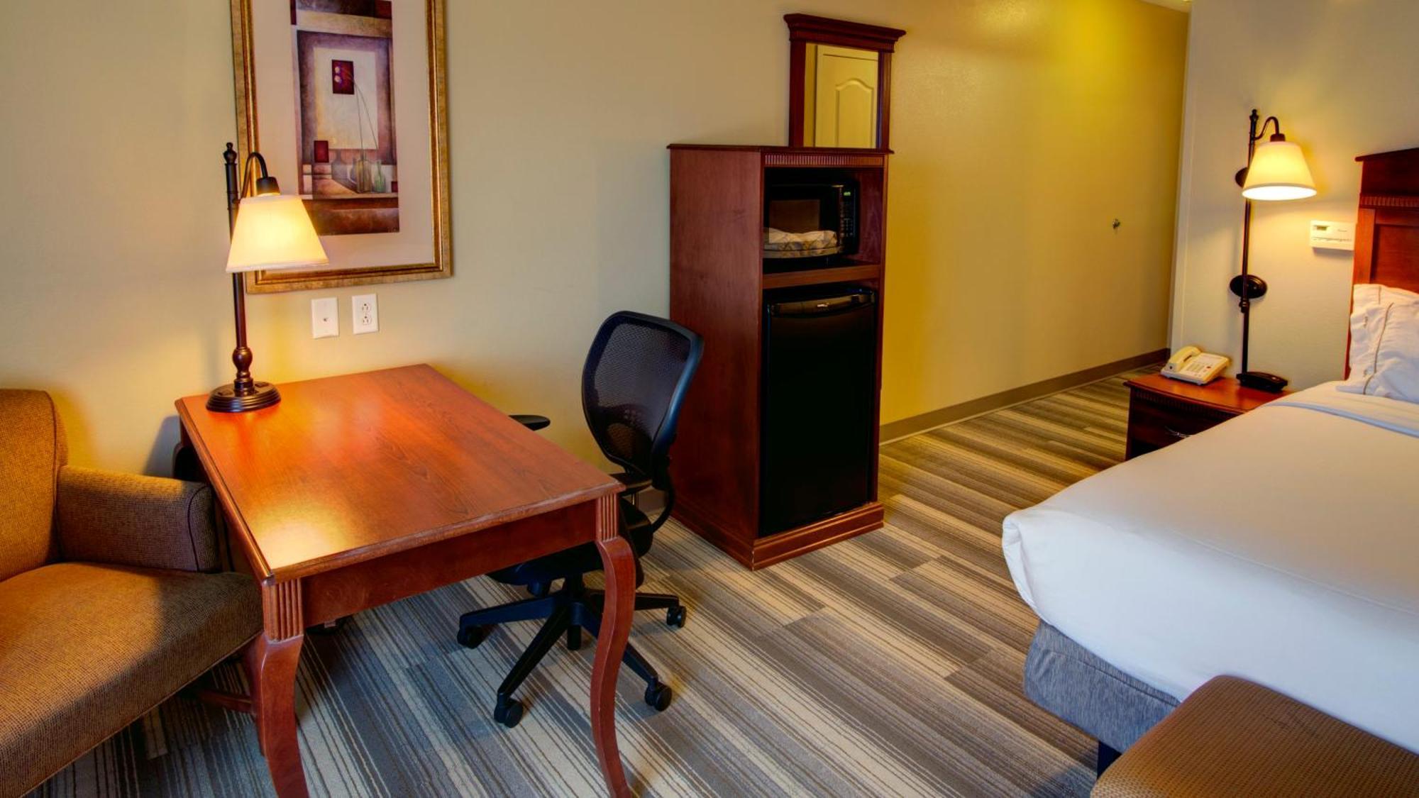 Express & Sioux City-south By Ihg
